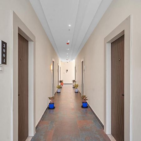 Hotel Sky Land Khammam Екстер'єр фото